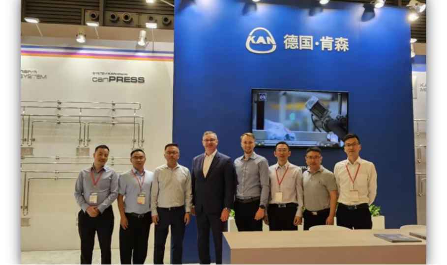 Orient Path team staffing the KAN-therm stand